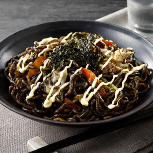 日東ベスト エーデルシェフ 墨入りソース焼そば 墨黒 300g